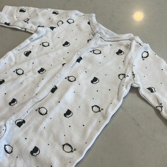 Sterling baby footie, never worn, size 3 months. - Picture 2 of 5